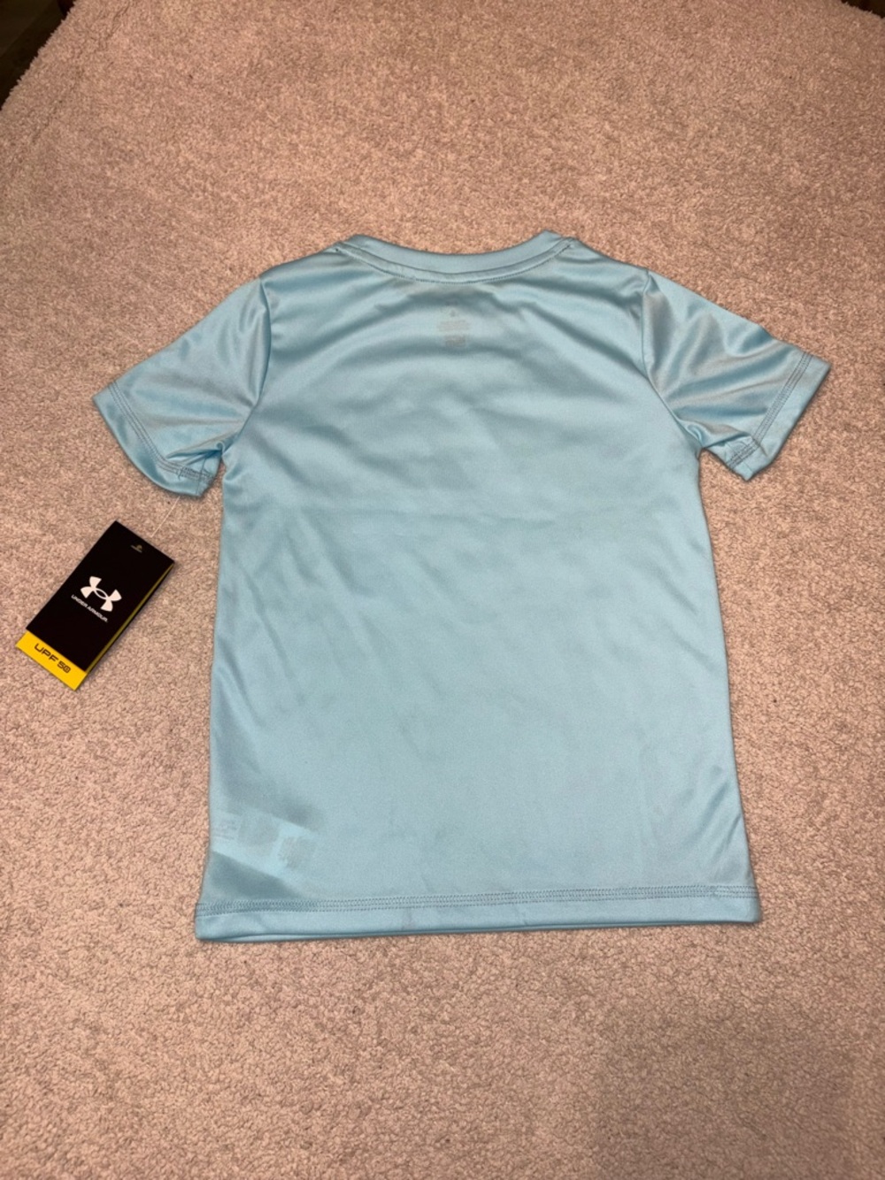 NWT Under Armour Boys UPF 50+ Swim Shirt Rash Guard - Light Blue - Size 6 - Picture 2 of 3